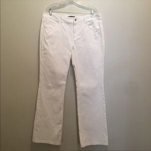 Re-posh White House Black Market Jeans 🤩